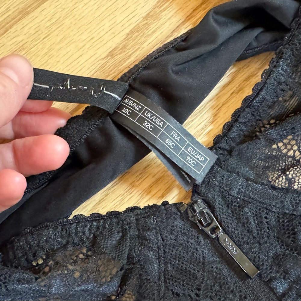 Lace French Plunge Bra 32C Black Front Zip Sheer Underwire - Picture 10 of 10